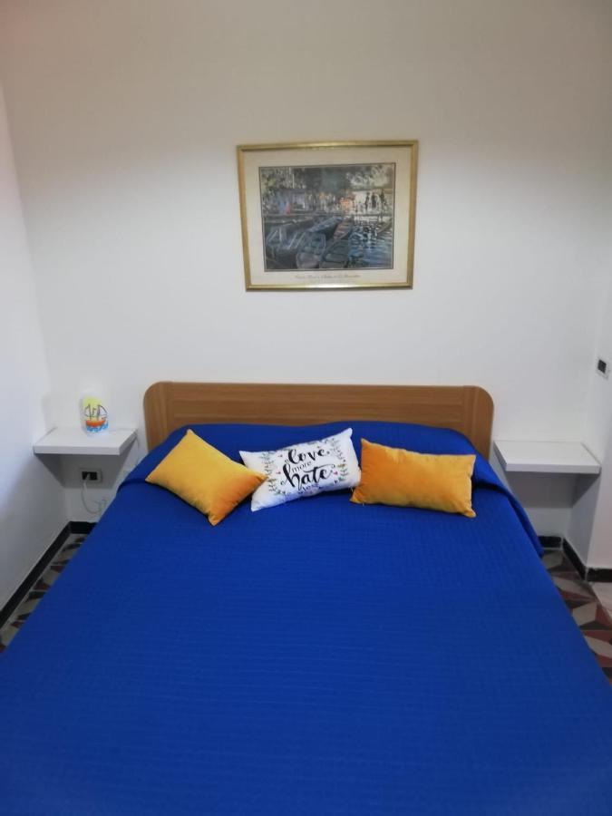 By The Sea Bed & Breakfast Terrasini Bagian luar foto