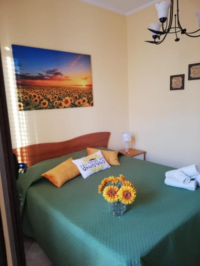 By The Sea Bed & Breakfast Terrasini Bagian luar foto